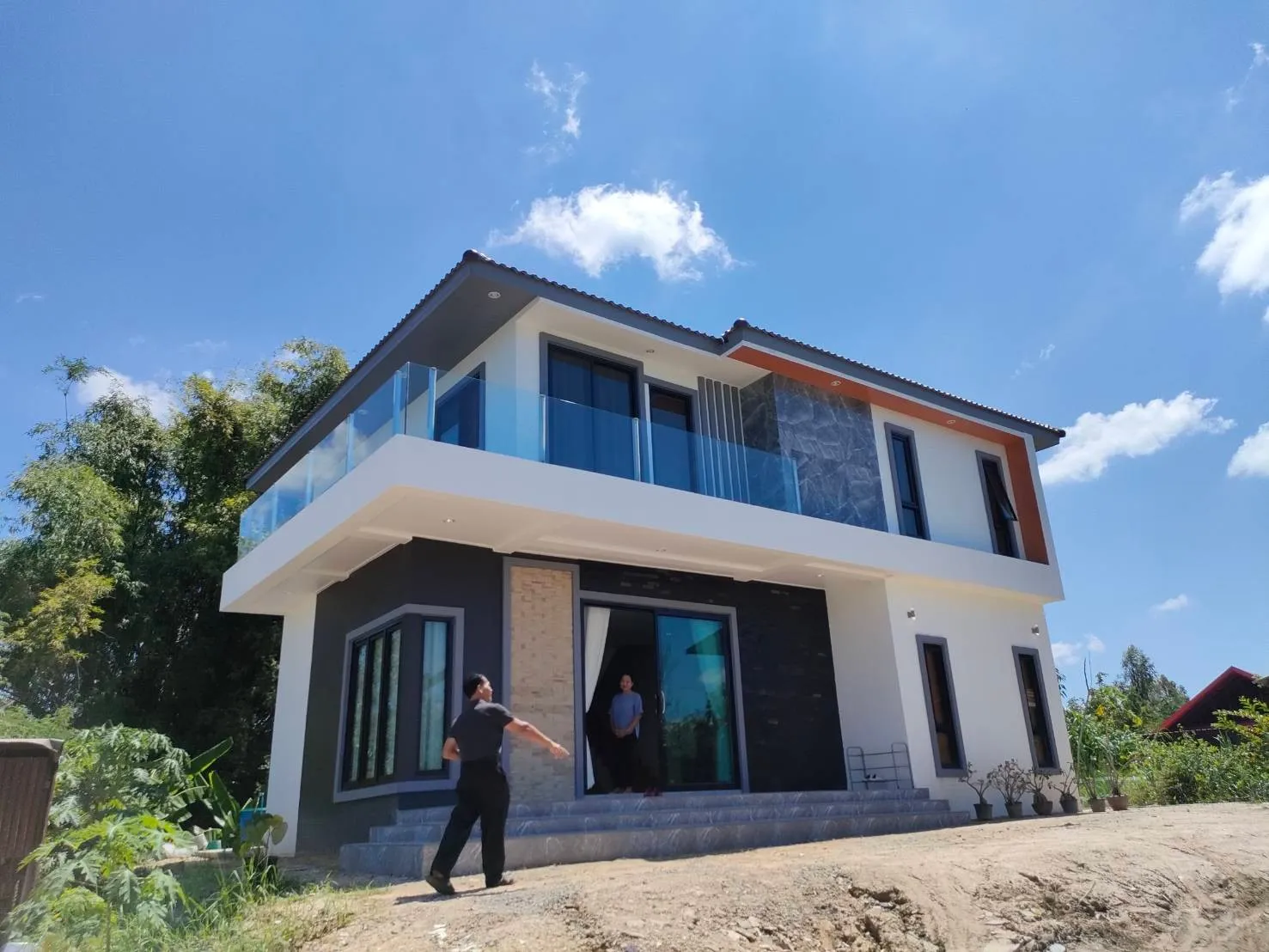 บ้านสองชั้น สไตล์โมเดิร์น
